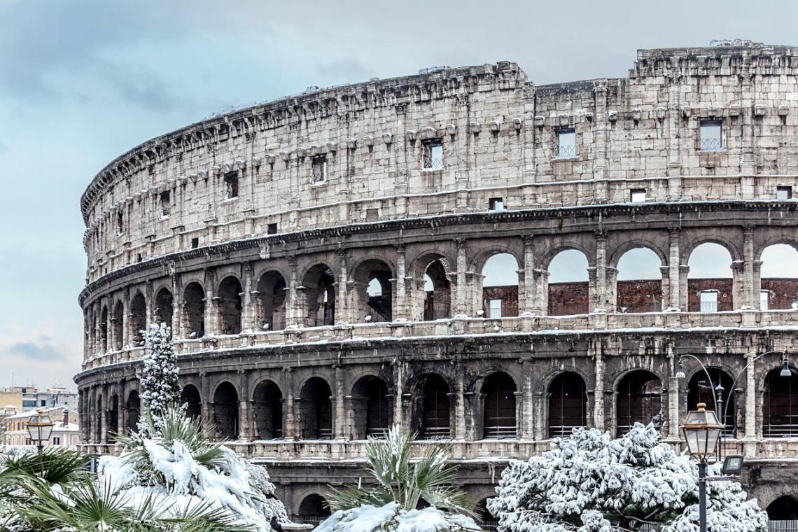 Colosseum under the Snow - Colosseum Rome Tickets
