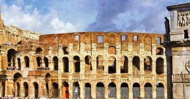 panoramic view with Colosseo