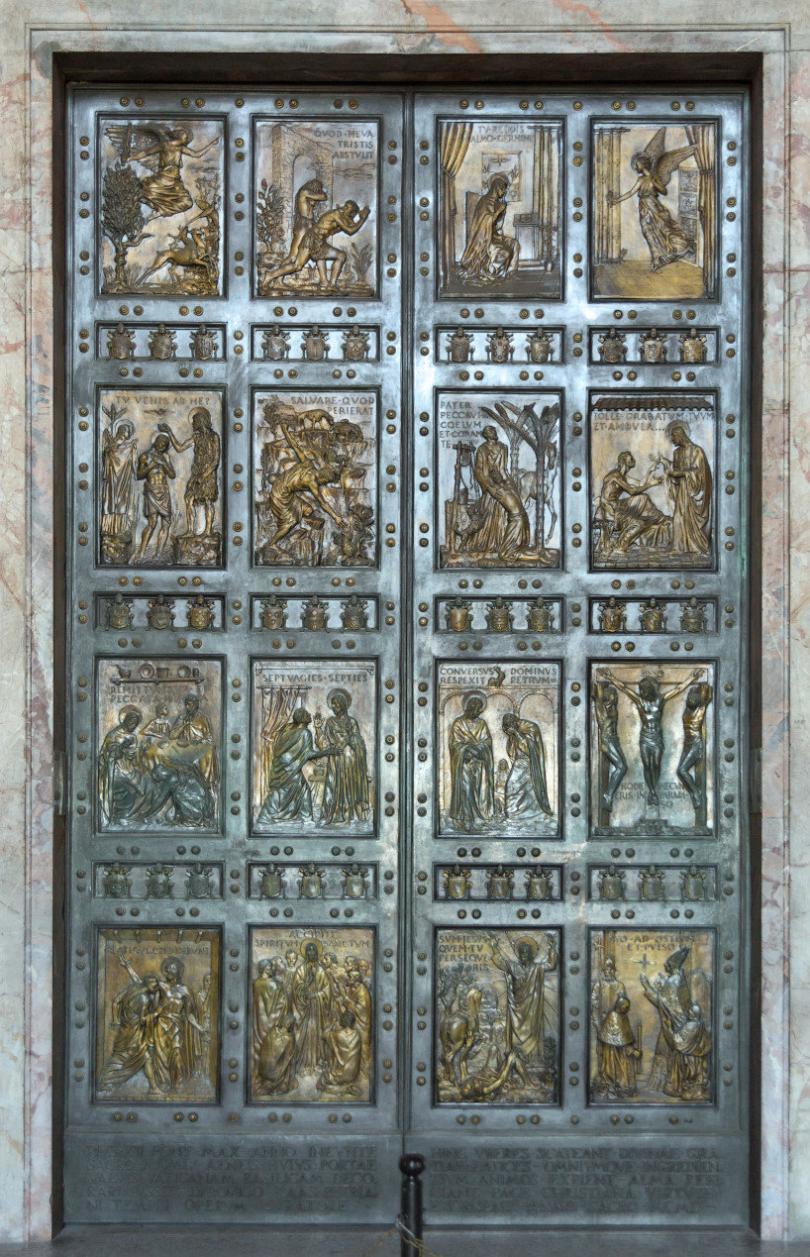 Vatican City Map -Rome. Vatican. St. Peter's, the holy door