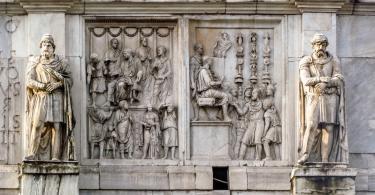 statues on Arch of Constantine