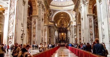 Saint Peter Basilica Self-Guided Tour (4)