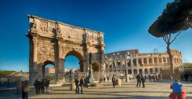 Small Group Colosseum and Roman Forum Guided Tour - Colosseum and the Arch of Constantine in Rome, Italy