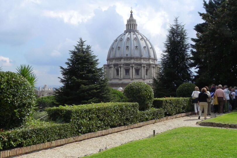 Vatican Gardens, Sistine Chapel and St. Peter's Guided Tour