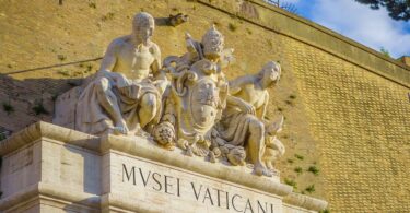 Vatican Gardens, Sistine Chapel and St. Peter's Guided Tour