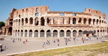 Colosseum, Roman Forum and Piazza Navona 3.5 Hour Guided Tour