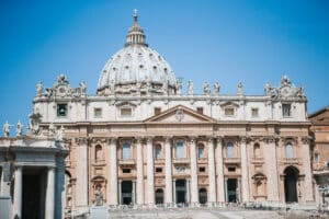 St Peter's Basilica and Underground Grottoes Tickets