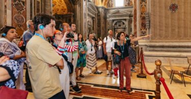 Vatican & St. Peter’s Basilica and Vatacombs Tour
