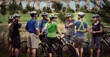 Bike Tour Ancient Appian Way, Aqueducts and Christian Catacombs