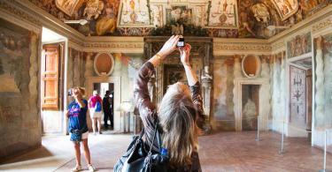 Villa D'Este with Hadrian's Villa Guided Day-Tour