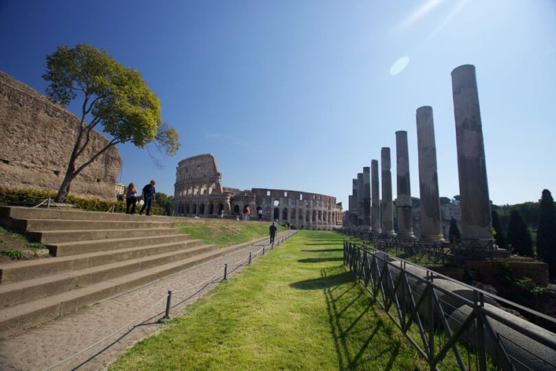 Colosseum, Underground and Roman Forum Small-Group Tour