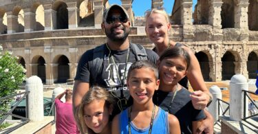 Private Family Walking Tour of the Colosseum